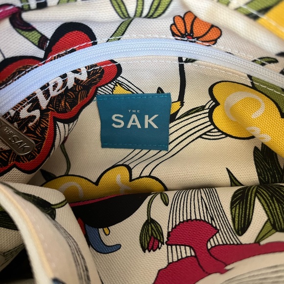 The Sak double strap crochet shoulder bag coastal beach tote - Picture 11 of 14